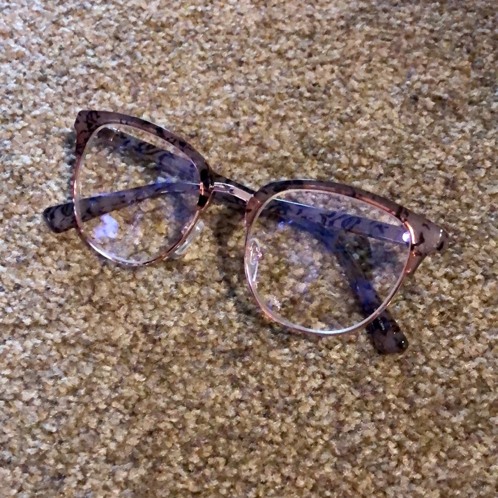 Blue-light glasses